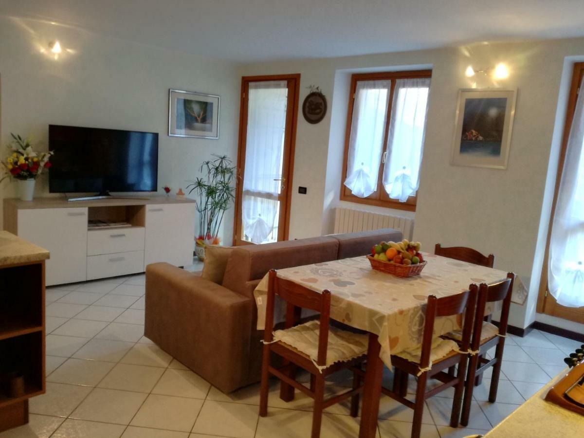 Appartamento Borgo Antico Oliveto Lario Extérieur photo