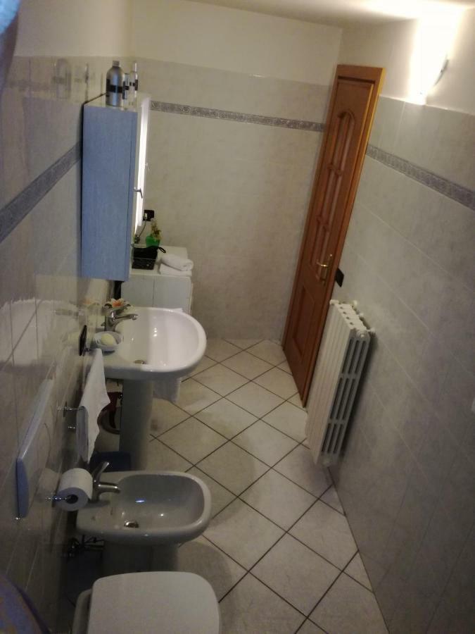 Appartamento Borgo Antico Oliveto Lario Extérieur photo